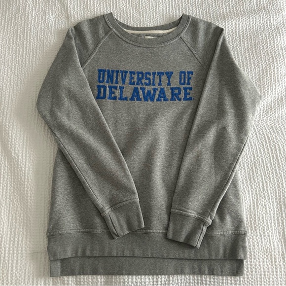 League Tops - University of Delaware Crew Neck Sweatshirt